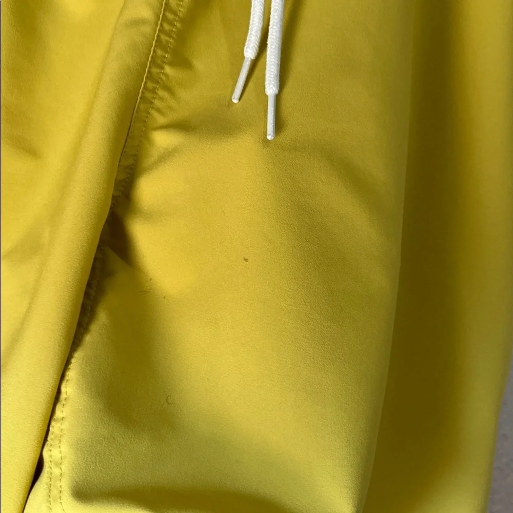 Duluth Trading Co Men's Yellow Genuis Unlined Swim Shorts 9